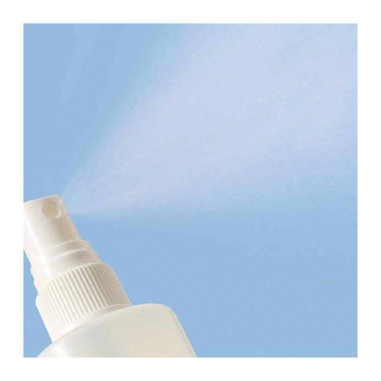 Back & Body Clarifying Spray With Niacinamide & B-Vitamins