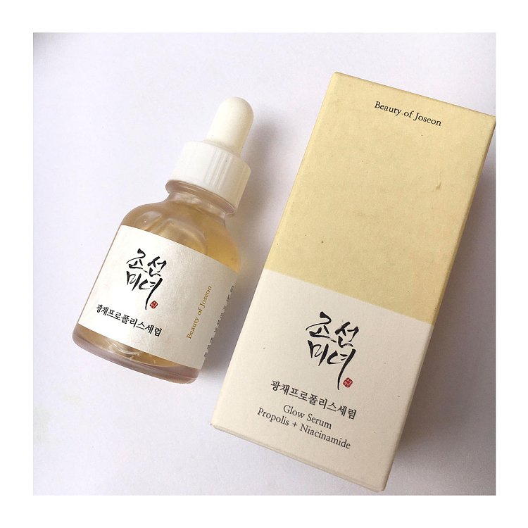Glow Serum With Propolis & Niacinamide